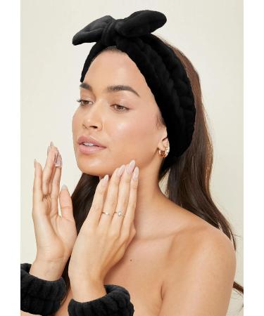6-Piece Spa Headband, Wrist Washband, Scrunchies Cuffs Set - Black | Face Wash Wristband for Women and Girls - Makeup and Hair Accessories - Buy Online on GoSupps.com