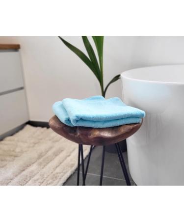 Zollner 10-Piece Light Blue Shower Towels Set - Soft Strong Hotel Quality 50x100 cm Washable up to 60 C Includes Hanger - Perfect for International Shipping - Buy Online on GoSupps.com