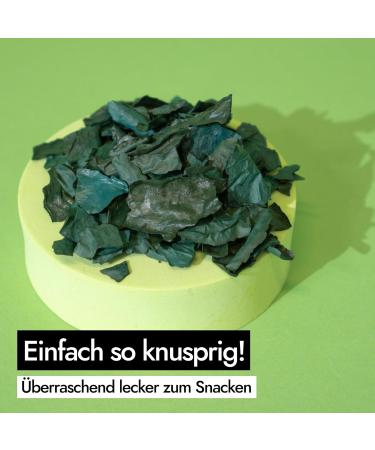 AHO Spirulina Flakes from organic farming in Germany - Organic spirulina rich in protein from Germany - Source of chlorophyll in smoothies as well as salads - Buy Online on GoSupps.com