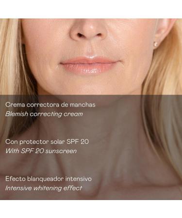 D'Bull n Profesional Anti-spot cream with depigmenting whitening and correcting active ingredient with SPF 20 protection - 50 ml - Buy Online on GoSupps.com