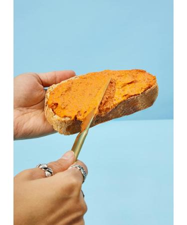 KoRo - Organic spicy pepper spread - Slightly spicy taste - With sunflower seeds - Purely vegetable - Buy Online on GoSupps.com