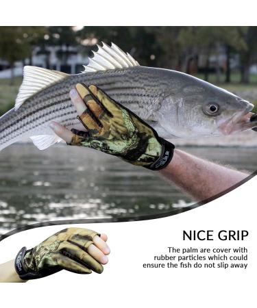 THKFISH Camouflage Fishing Gloves for Men - Perfect Hunting & Landing Gloves - Great Gift for Pike Fishing - 1 Pair of Durable Fishing Accessories - Buy Online on GoSupps.com