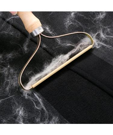 Suoxu Large Carpet Scraper & Lint Remover - Portable Fabric Razor for Effective Hair Removal from Carpets Clothes & Furniture - 24 x 25 cm - Buy Online on GoSupps.com