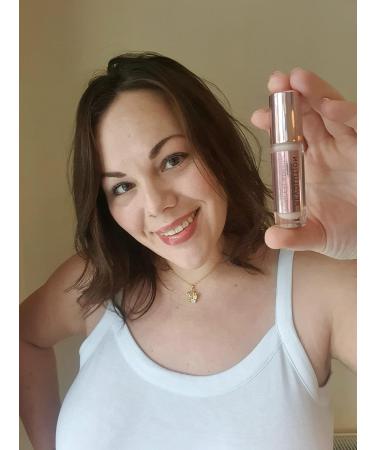 Makeup Revolution Conceal & Define Vegan Concealer C4 - Full Coverage, Matte Finish, Long Wear for Fair Skin Tones - 4ml - Buy Online on GoSupps.com