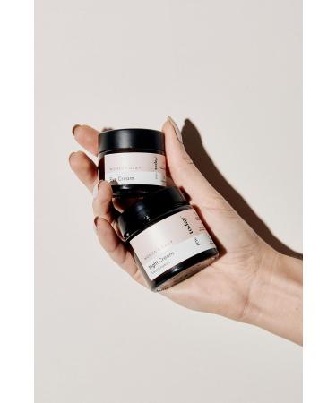 Buy Women's Daily Eye Cream - Nourish & Hydrate with Vitamin B3 B5 Ginseng & Cranberry | Vegan Natural Ingredients | 20ml - International Shipping Available - Buy Online on GoSupps.com