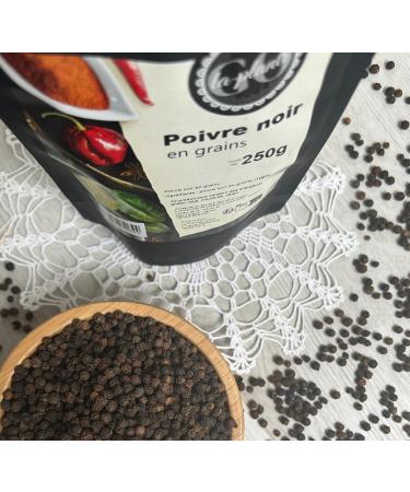Black peppercorns 500g - LA PLANTIGO A tasty choice black peppercorns 100% natural without additives Black peppercorns - Buy Online on GoSupps.com