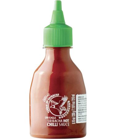 Uni-Eagle Chili Sauce Sriracha hot Hot sauce with chilies & garlic without flavour enhancers 4 x 230g