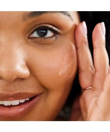 First Aid Beauty - Hydrating Serum with Hyaluronic Acid Provides 24 Hours of Hydration Lightweight Formula with Squalane & Colloidal Oatmeal Safe for Sensitive Skin 1.7 oz - Buy Online on GoSupps.com