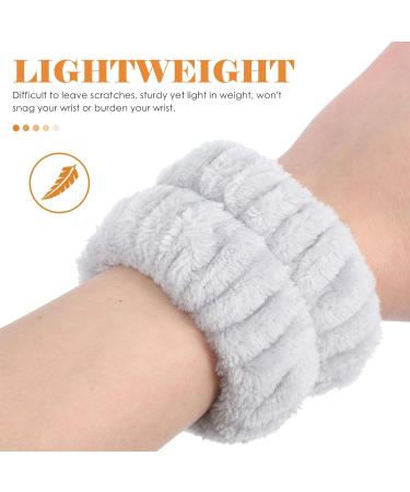 LIFKOME Lot de 2 Bracelets Absorbants en Flanelle Douce pour Lavage du Visage et Poignet lastiques Confortables Gris Anti- claboussures pour Spa et Soins Peau Accessoires Pratiques - Buy Online on GoSupps.com