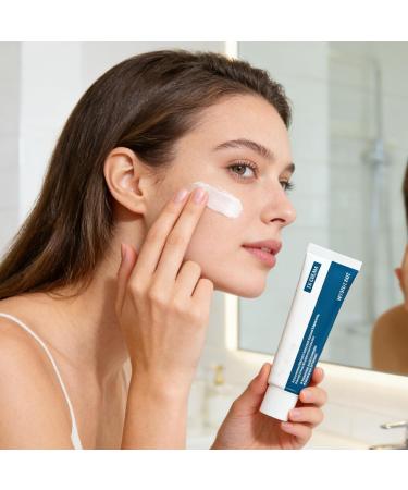  Generisch Skin lightening milk - For dark spots on the face - Moisturizing and lightening lotion - For sensitive skin prone to redness and dryness - For men - Buy Online on GoSupps.com