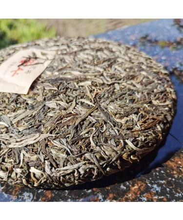 HELLOYOUNG 357g Th Pu'erh chinois Naka Ancient - Tree Spring Th vert pr par avec des techniques traditionnelles et sans additifs saveur riche Th Pu'er - Buy Online on GoSupps.com