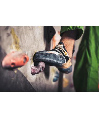 Chinchilla Boulder Brush - Ergonomic Climbing Handle Cleaning Brush for Optimal Grip & Safety | Essential Tool for Bouldering & Sports - Buy Online on GoSupps.com