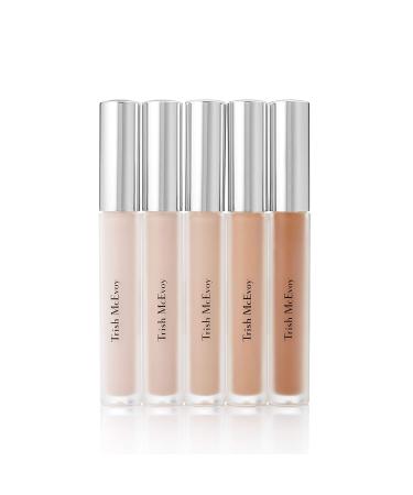 Trish McEvoy Eye Base Essentials - Upper Eye Brightening Eyeshadow Primer in Sand | International Shipping Available - Buy Online on GoSupps.com