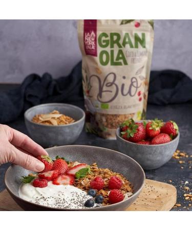 LA NEWYORKINA Organic Coconut and Lemon Granola - 275gr - Cooked with Extra Virgin Olive Oil Coconut and Lemon - Natural Ingredients - 100% Artisanal Production - Buy Online on GoSupps.com