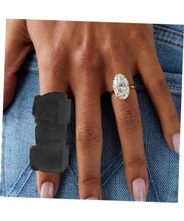 FRCOLOR Basketball Finger Guards - 2pcs Protective Finger Straps & Splints for Sports | Soft Finger Brace & Binding Band - Buy Online on GoSupps.com