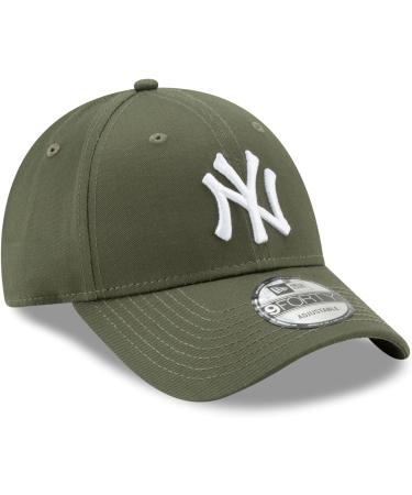 Buy New Era New York Yankees League Essential 9Forty Snapback Cap - Olive | International Shipping Available - Buy Online on GoSupps.com