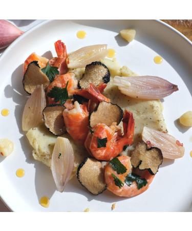  Lussiero Lussiero Gift Set Gourmet Gift set in white (250 ml) black (100 ml) and chili truffle oil (100 ml) - Buy Online on GoSupps.com