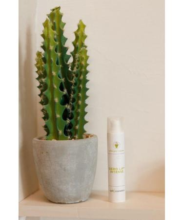 Immediate lifting effect serum with high antioxidant and firming power. High concentration of grape extracts (50%). 30ml - Buy Online on GoSupps.com