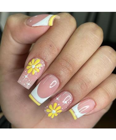 Square Press on Nails Short Fake Nails Yellow Daisy French Tip Nails Full Cover Glue on Nails Glossy Acrylic False Nails with Designs Summer Cute Flower Stars Artificial Nails for Women Girls  24Pcs