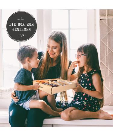 Buy Gourmet Box with 3500g Lindt Naps & Spr ngli | Perfect Sharing Treats - International Shipping Available - Buy Online on GoSupps.com