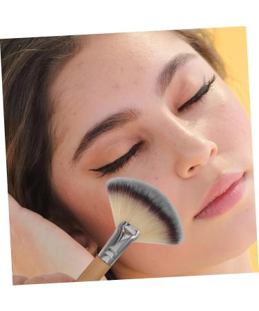 FRCOLOR 16 Pcs Loose Powder Brush Set | Makeup Brush Set for Setting Powder Concealer & Facial Blending | Soft Wood Fan Brushes for Flawless Makeup - Buy Online on GoSupps.com