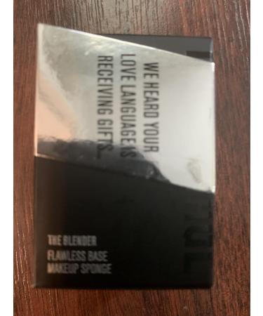 Il Makiage The Blender Flawless Base Makeup Sponge