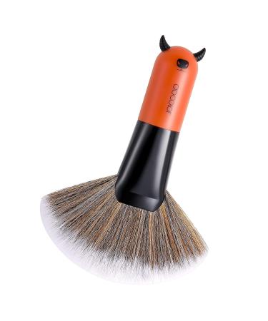 Docolor Fan Brush C04 - Professional Face Makeup Highlighting Kabuki Brush - Buy Online on GoSupps.com