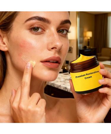  Veeteah Facial Moisturizing Cream - 50g - Firming and Regenerating Lotion - Moisturizing Cream - For sensitive skin for use in the morning before applying makeup - For outdoor activities - Buy Online on GoSupps.com