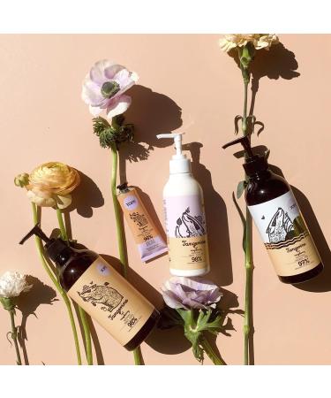 YOPE Natural Shower Gel | Neutral pH | Ultra-gentle cleansers| Tangerine extract | Plant glycerine | Vegan Formula| 97% Natural ingredients | Tangerine and Raspberry 400ml - Buy Online on GoSupps.com