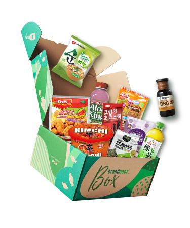 brandnooz Asia Box Asian sweets Candy snacks meals and unique drinks ideal as an Asia gift box