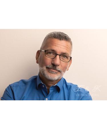 Edison & King Slim Metal Reading Glasses - Premium Anti-Reflective Lenses +2.00 dpt - Black - International Shipping Available - Buy Online on GoSupps.com