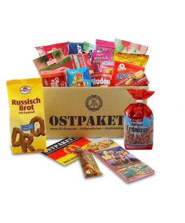 East package Sweet temptation with 20 typical products of the GDR Gift idea Specialties Specialty package Gift set East products