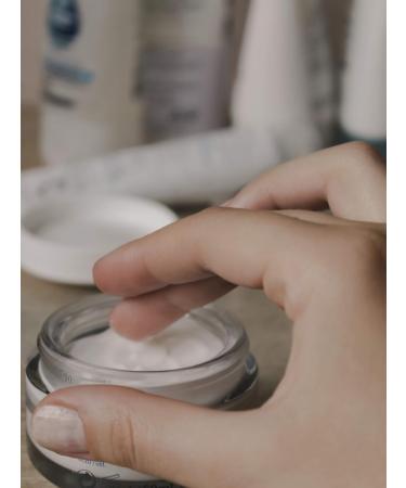  Dr. Spiller Dr. Spiller Cell Rebuilding Intense Remanufacturing Cream - 24-hour gentle cream - 22% lipid content - Energy provider for tired and stressed skin - Reduces wrinkles and visibly increases skin volume - Buy Online on GoSupps.com