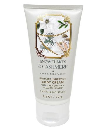 Bath & Body Works Holly Jolly Comfy & Cozy - Mini Gift Box Set - Snowflakes & Cashmere Fine Fragrance Mist Body Cream and Warm Vanilla Sugar Pocket Hand Gel With a Natural Oats Sample Soap. white - Buy Online on GoSupps.com