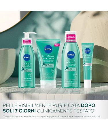  NIVEA Nivea Derma Skin Clear Anti-Blemish Facial Cleansing Gel Vegan Formula with Salicylic Acid and Niacinamide to Remove Excess Oil Against Impurities and Blackheads - 3 x 150ml Bottles - Buy Online on GoSupps.com