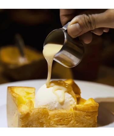 CleanFoods Almost Skinny White Chocolate Sauce 425ml - Low Calorie Dessert Topping for Pancakes & Waffles - Only 17 Calories per 100g - Buy Online on GoSupps.com