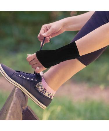 Buy Carpal Tunnel Support Sleeve - Neoprene Splint Brace for Left Hand | Stabilizer Strap for Sprains | International Shipping Available - Buy Online on GoSupps.com