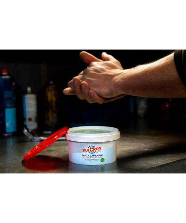 Fulcron Hand wash paste 750 ml emollient hand wash and detergent cleaning and degreasing power also ideal for removing difficult dirt industrial use - Buy Online on GoSupps.com