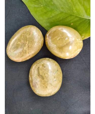 Uspick 1PC Natural feng Shui Quartz Crystals Crafts Healing Green Opal Palm Stone for Decoration Crystal (Size : 1pc) - Buy Online on GoSupps.com