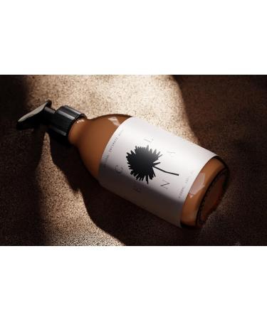 Aura Intimate Shower Gel - 300ml Natural Sensitive 100% Soap Free pH Balanced Unscented Soothing Hygienic Moisturising Body Wash for Women - Created in London - Buy Online on GoSupps.com