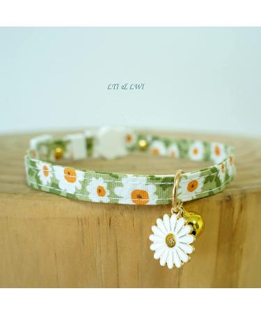 Faygarsle Cotton Breakaway Cat Collar with Bell Daisy Charm - Green & Orange - Buy Online on GoSupps.com