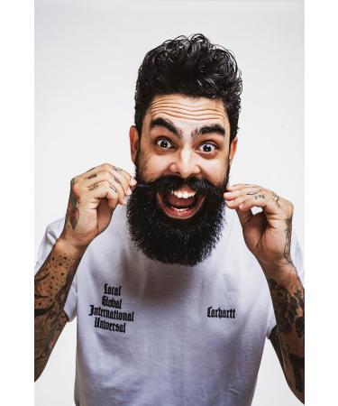 Reuzel Clean and Fresh Beard Wash 200 ml | Gentle Residue Removal for Fresh Beards - International Shipping Available - Buy Online on GoSupps.com