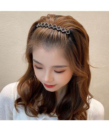 Aneneiceera Bride Wedding Hair Comb Clip Black Hair Side Combs Four-Leaf Clover Hair Comb Hair Tools Decorative Daily Wearing Hair Piece Hair Accessories for Women and Lady Girls(Style A) - Buy Online on GoSupps.com