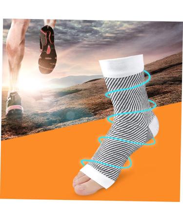 Buy Healeved 2 Pairs Small Decorative Santa Hat Sleeve - Supportive Foot Care Sleeves for Arch Support Soccer & Fitness | International Shipping Available - Buy Online on GoSupps.com