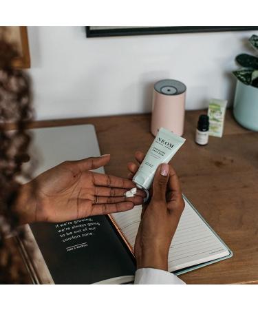 Neom Calming Hand Balm 30ml | 100% Natural Lavender Jasmine & Rosewood | Moisturising Shea Butter | International Shipping - Buy Online on GoSupps.com