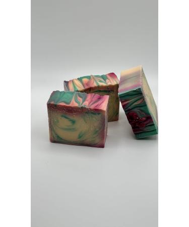 Peppermint Tingle Goat Milk Soap | Nourishing & Refreshing | 4.5-6 oz Bar - Shop Internationally - Buy Online on GoSupps.com