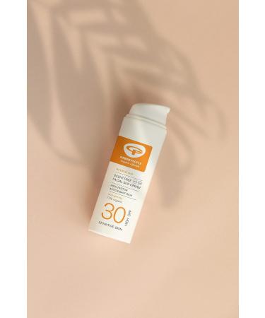 Green People Scent Free Facial Sun Cream SPF30 50ml | Natural Organic Face Sunscreen | Eczema Friendly | Vegan & Cruelty-Free - Buy Online on GoSupps.com