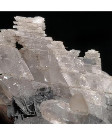 Natural Crystal Rough 187g Natural Stone Specularite and Quartz Crystal Specimen from Jinlong Guangdong Province Home Decoration Natural Stones Household Stone Mineral Specimen - Buy Online on GoSupps.com