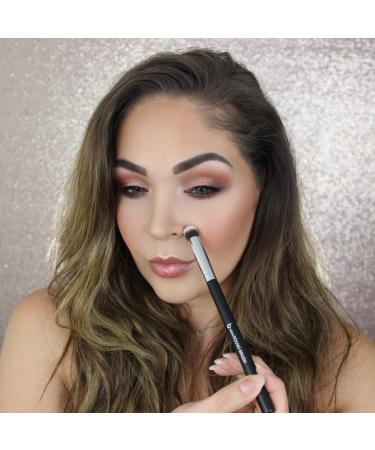 Beauty Junkees Mini Kabuki Makeup Brush Set - 5pc Professional Eyeshadow Brushes for Blending, Concealer, Contour, Highlighter, and Smudging - Cruelty Free - Buy Online on GoSupps.com