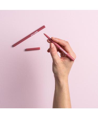 W7 Lip Twister Lip Liner Multi-Pack - 4 Creamy & Blendable Shades (Red Nude Brown Pink) for Perfect Lip Definition & Shape | International Shipping Available - Buy Online on GoSupps.com